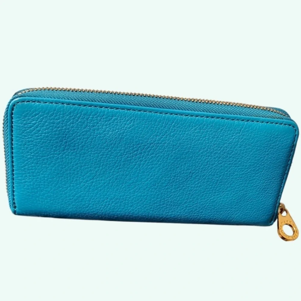 Marc Jacobs Teal pebbled leather Wallet LIKE 🆕